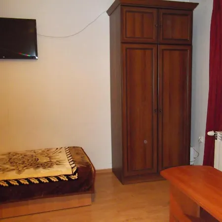 Dworek W Zieleni Homestay Warsaw