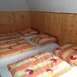 Ubytování v soukromí Dworek W Zieleni Varšava