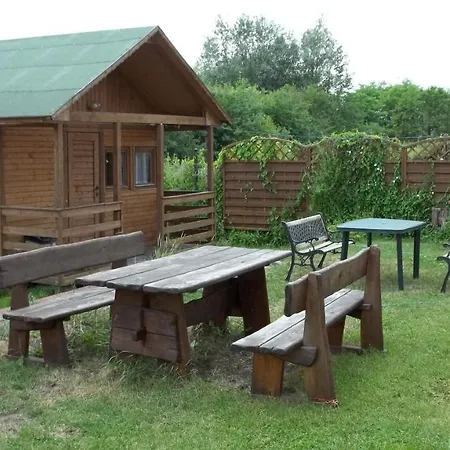 Dworek W Zieleni * Warszawa