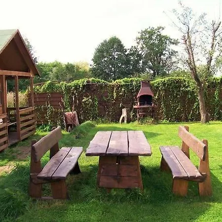 Dworek W Zieleni * Warszawa