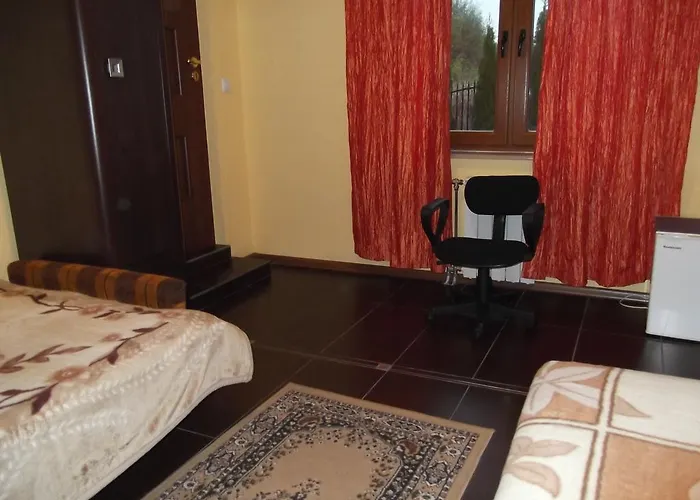 Kwatera prywatna Dworek W Zieleni *