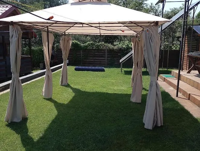 Dworek W Zieleni Kwatera prywatna