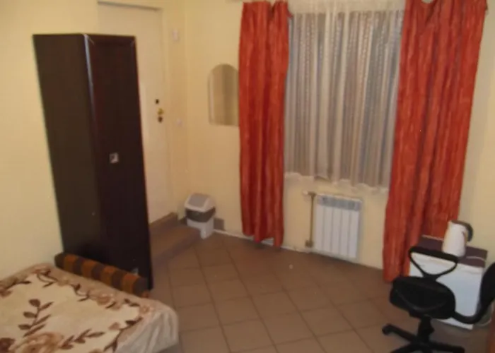 Dworek W Zieleni * Warszawa