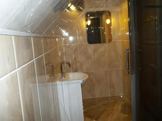 Kwatera prywatna Dworek W Zieleni Warszawa