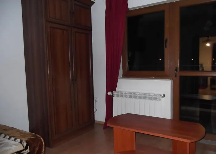 Dworek W Zieleni Warszawa