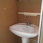 Dworek W Zieleni Δωμάτια σε οικογενειακή κατοικία