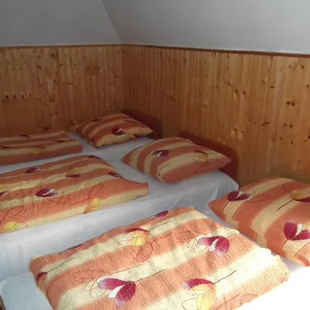 Pansiyon Dworek W Zieleni Varşova